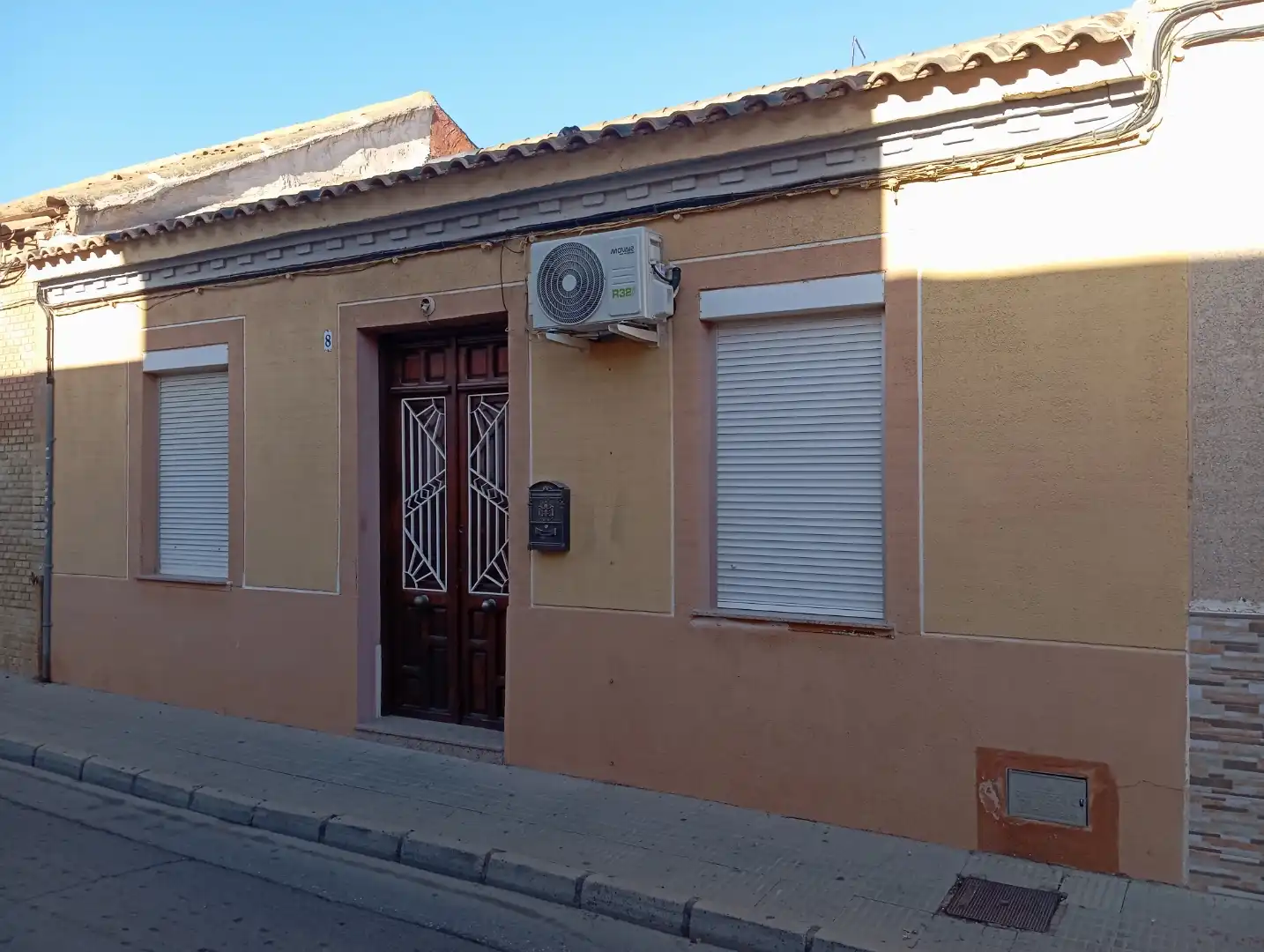 Casa adosada en  Calle Villalar 10 - Foto 3
