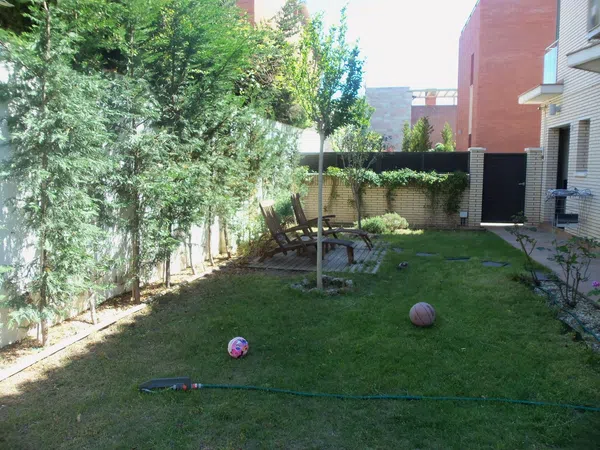 Chalet adosado en Calle 5, 30, Lluminetes - Foto 2