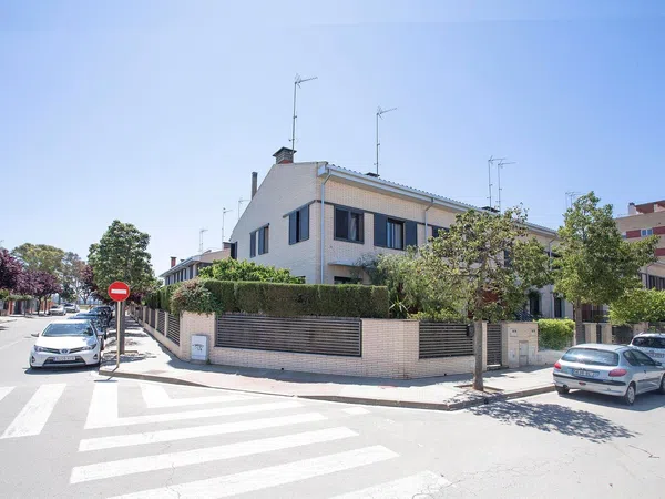 Chalet adosado en Calle Colon, 86, Centre, Centre - Foto 1