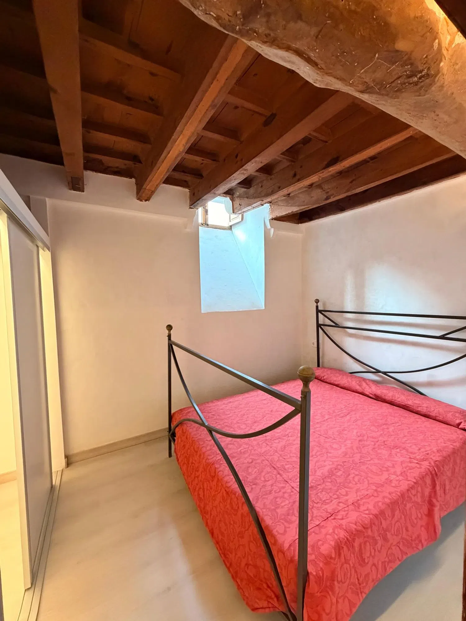 Piso en calle de Can Savellà, 17 - Foto 2