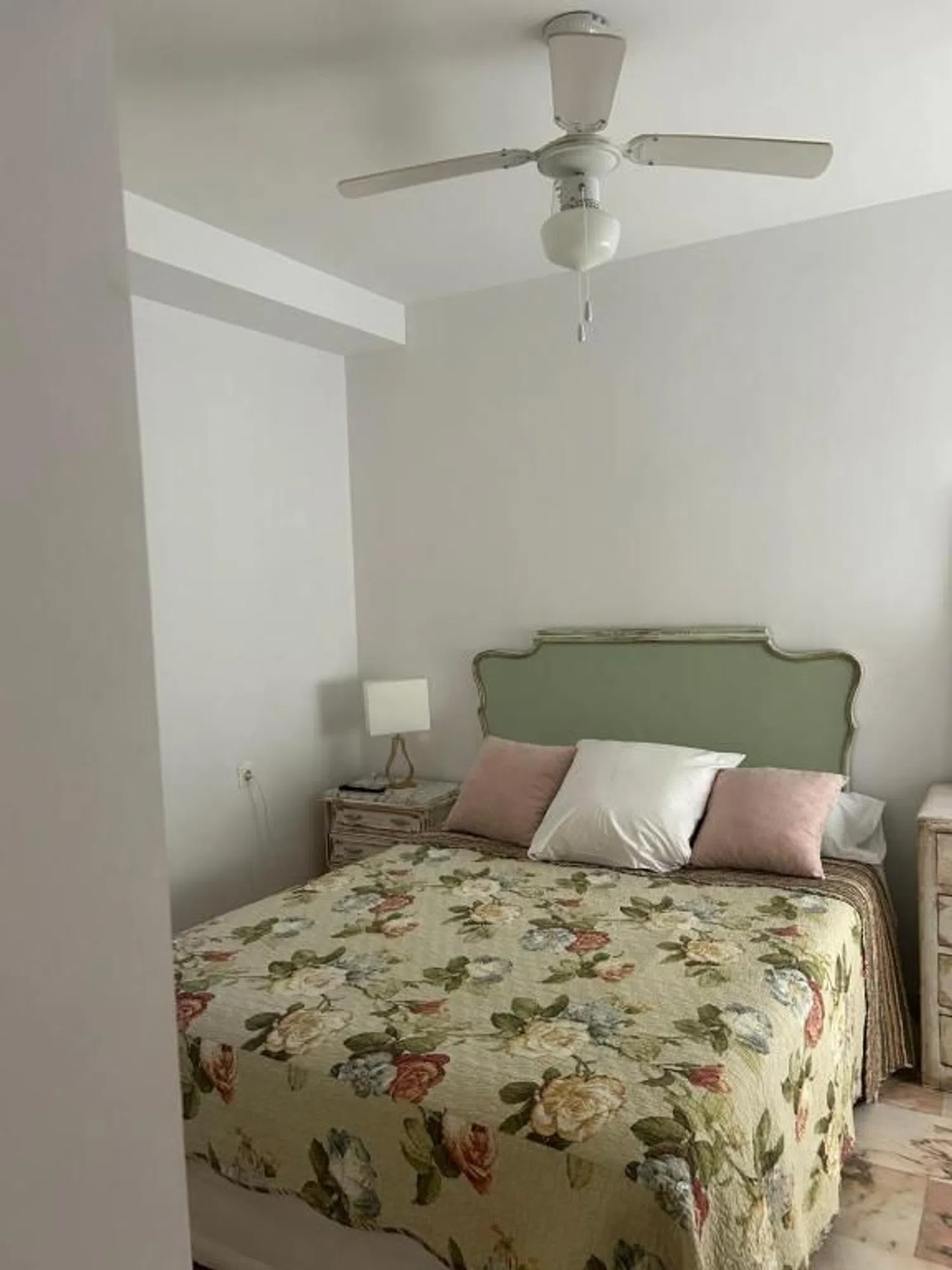 Piso en C. del Alcalde de la Cruz Ceballos, 9 - Foto 3