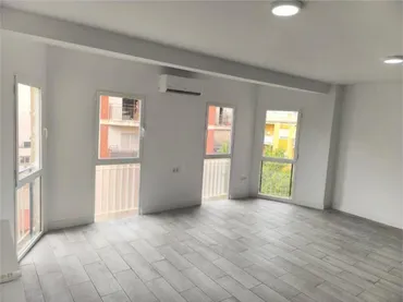 Piso en Plaza Crevillente - Foto 4