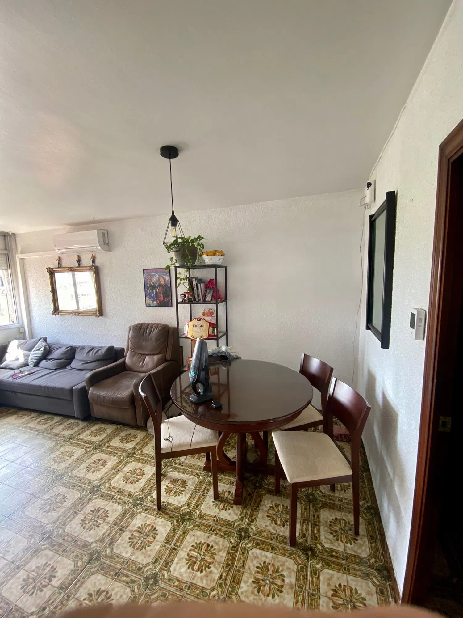 Piso en plaza de Jaume Huguet, 16 - Foto 2