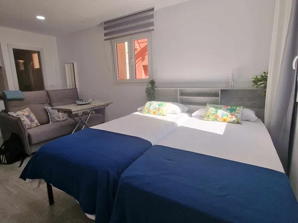 Estudio en Calle Pérez Escrich s/n - Foto 6