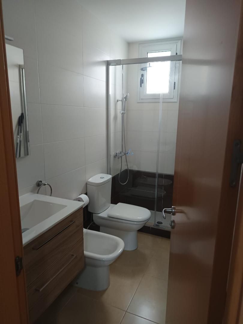 Piso en  Calle Cayetana Manrique 49B - Foto 3