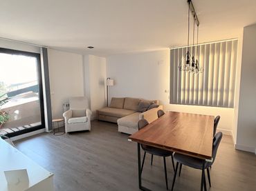 Piso en  Carrer de Josep Alminyana i Vallès 4 - Foto 8