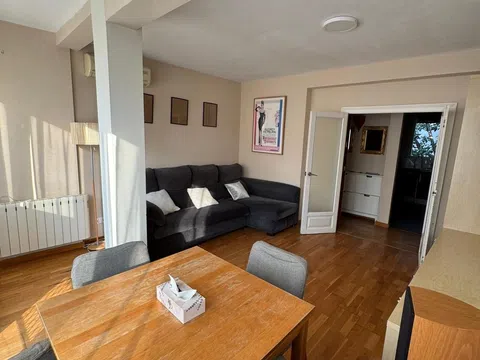 Piso en calle Jabugo, 40