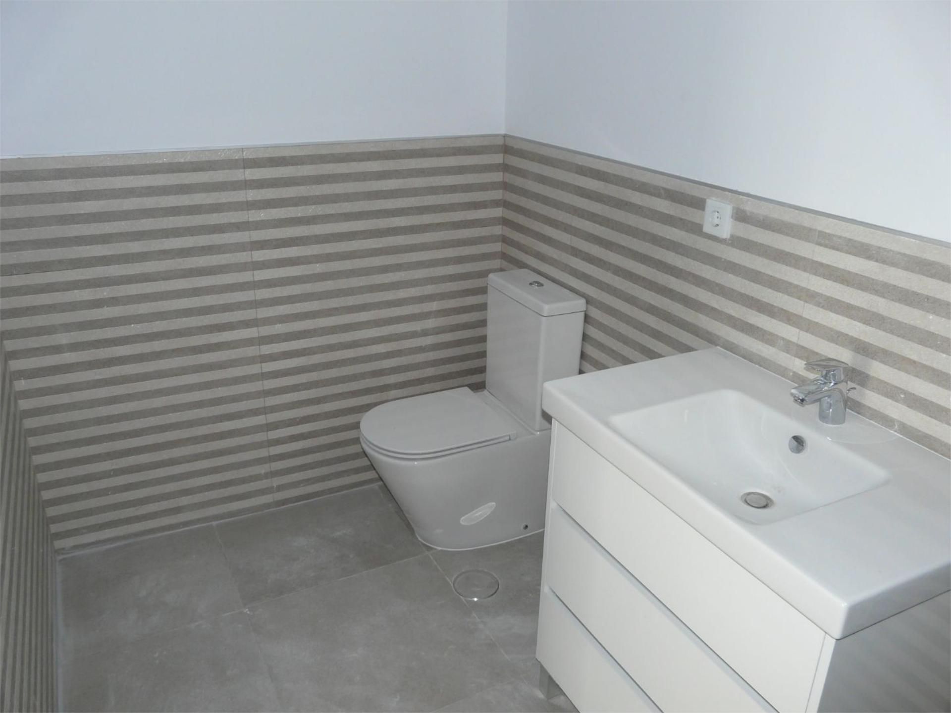 Piso en  Avenida Artista Remigio Soler López 9 - Foto 25