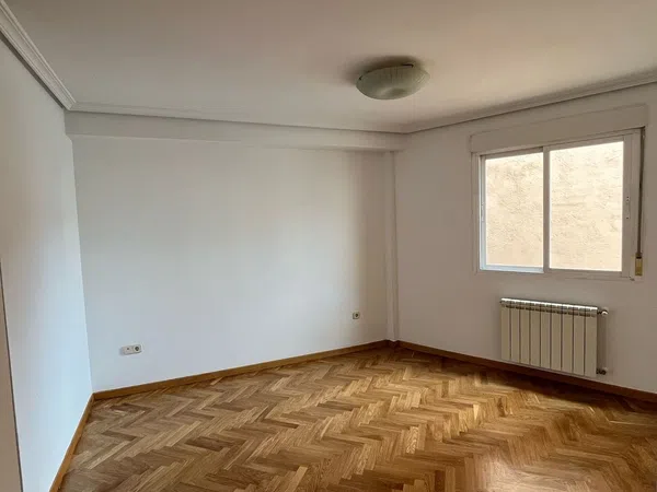 Piso en Barrio Valdeacederas