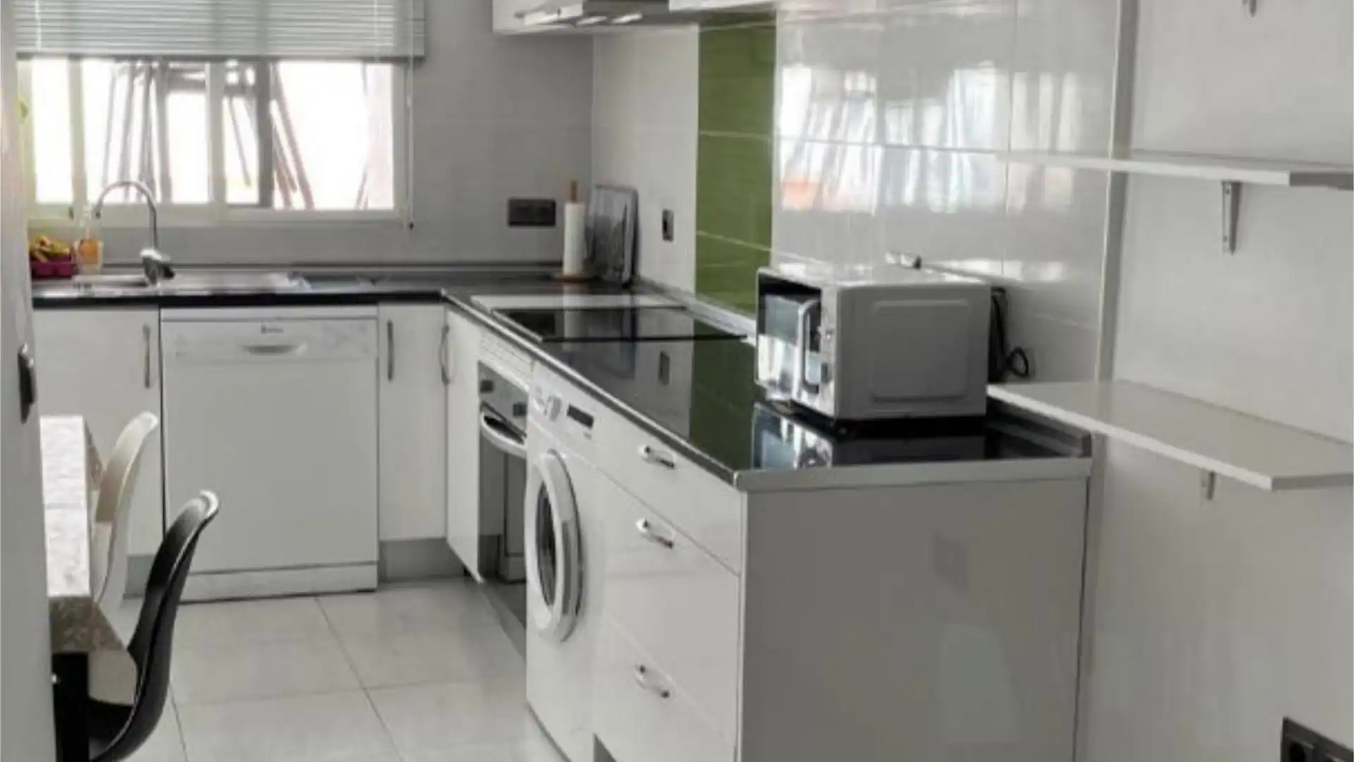 Casa adosada en  Calle Nidos 21 - Foto 4