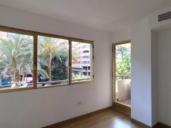 Piso en Avenida oscar espla, 26, Ensanche-Diputación - Foto 7