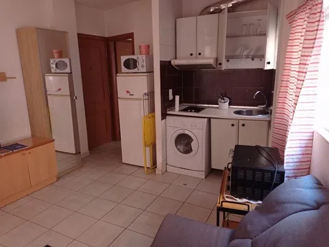 Piso en calle Sémola, 2