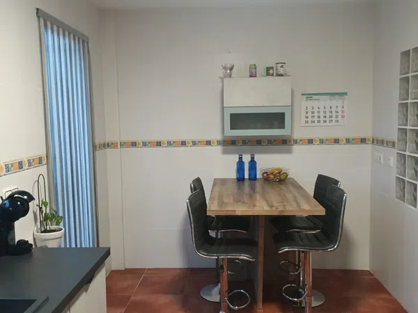Chalet adosado en Calle Gimnasta Elena López Benaches, 51 - Foto 4