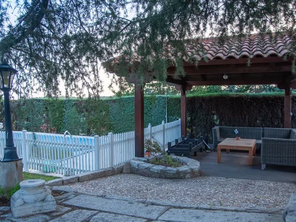 Casa o chalet independiente en Pino Alto - Navarredonda, Pino Alto - Navarredonda - Foto 4