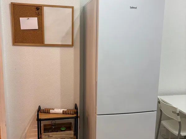 Estudio en calle de Berlín, 51 - Foto 4