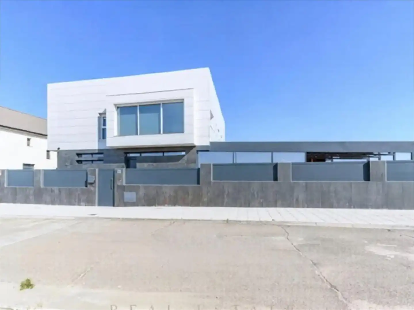 Chalet en  Ronda de Castilla Oeste 125 - Foto 4
