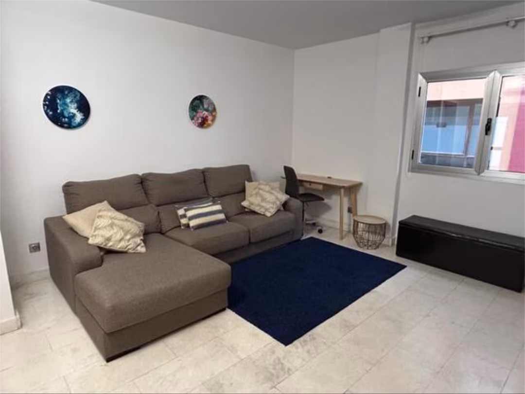 Piso en León y Castillo - Foto 2