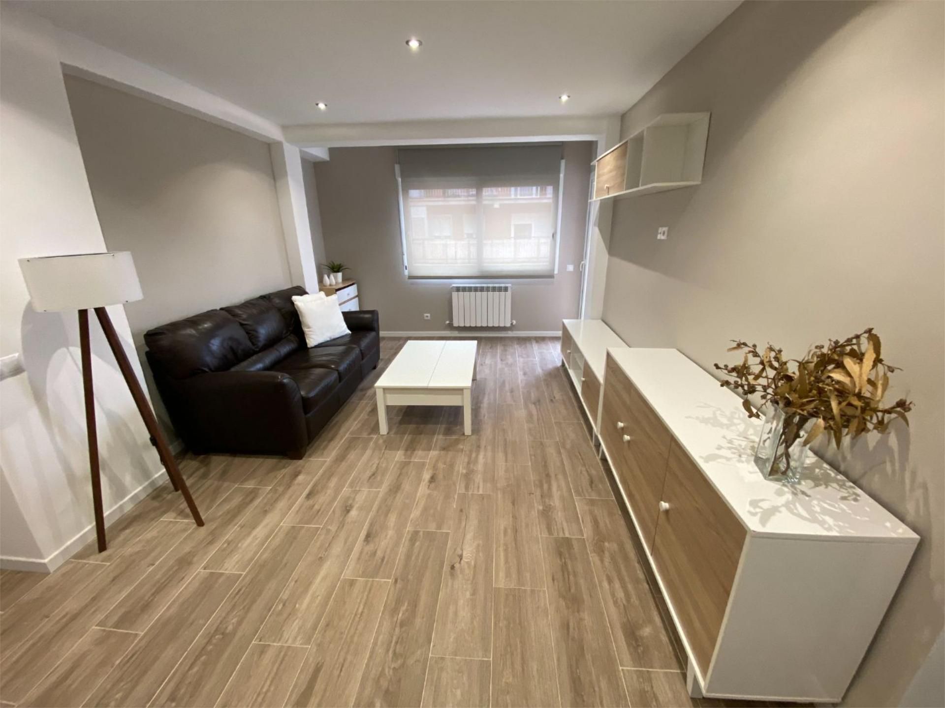 Piso en  Calle Río Sil 1 - Foto 1