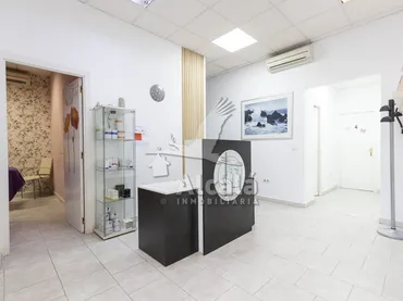 Local comercial en Alcalá de Henares - Foto 4