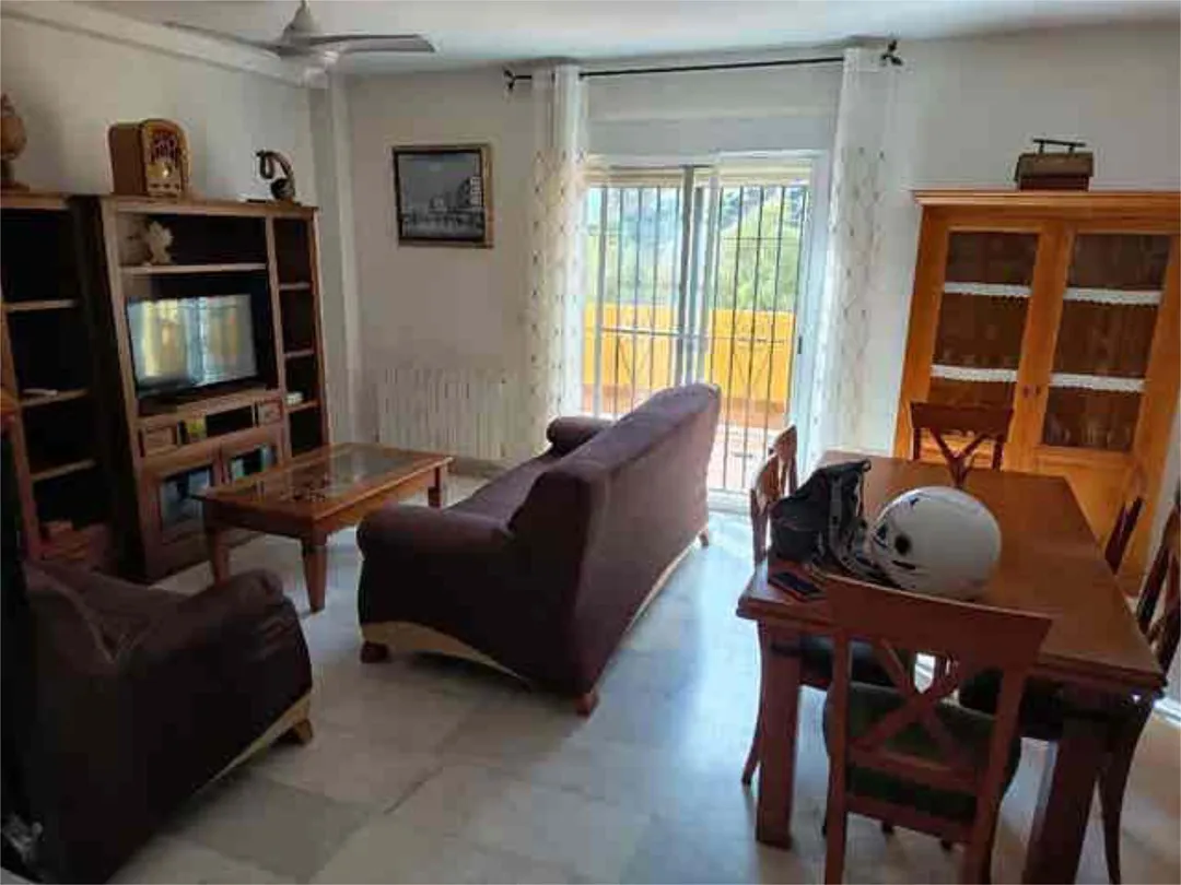 Chalet en Cenes de la Vega - Foto 1