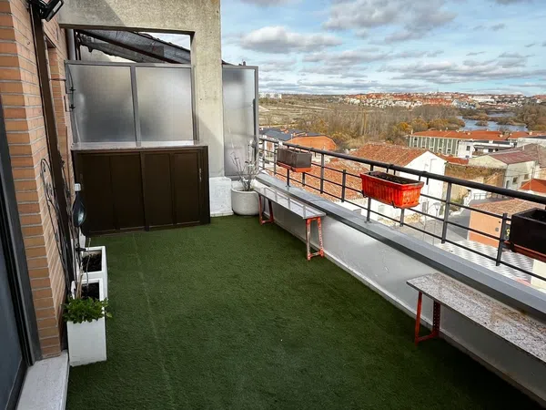 Ático en calle Jovellanos, 1