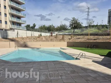 Piso en  Avinguda de Clara Campoamor . - Foto 1