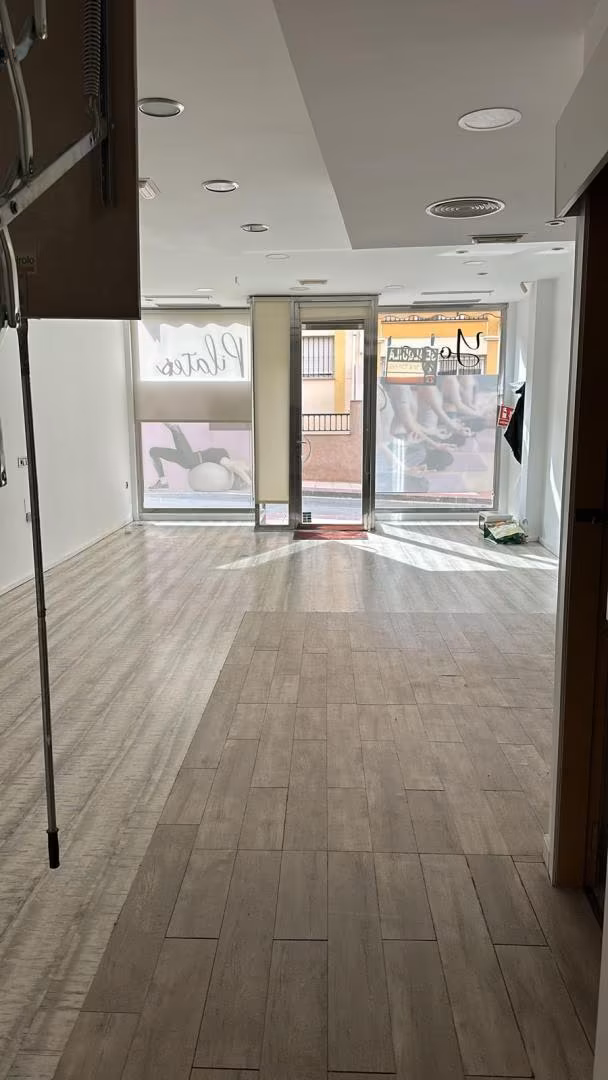 Planta baja en  Calle Lirios 5 - Foto 9