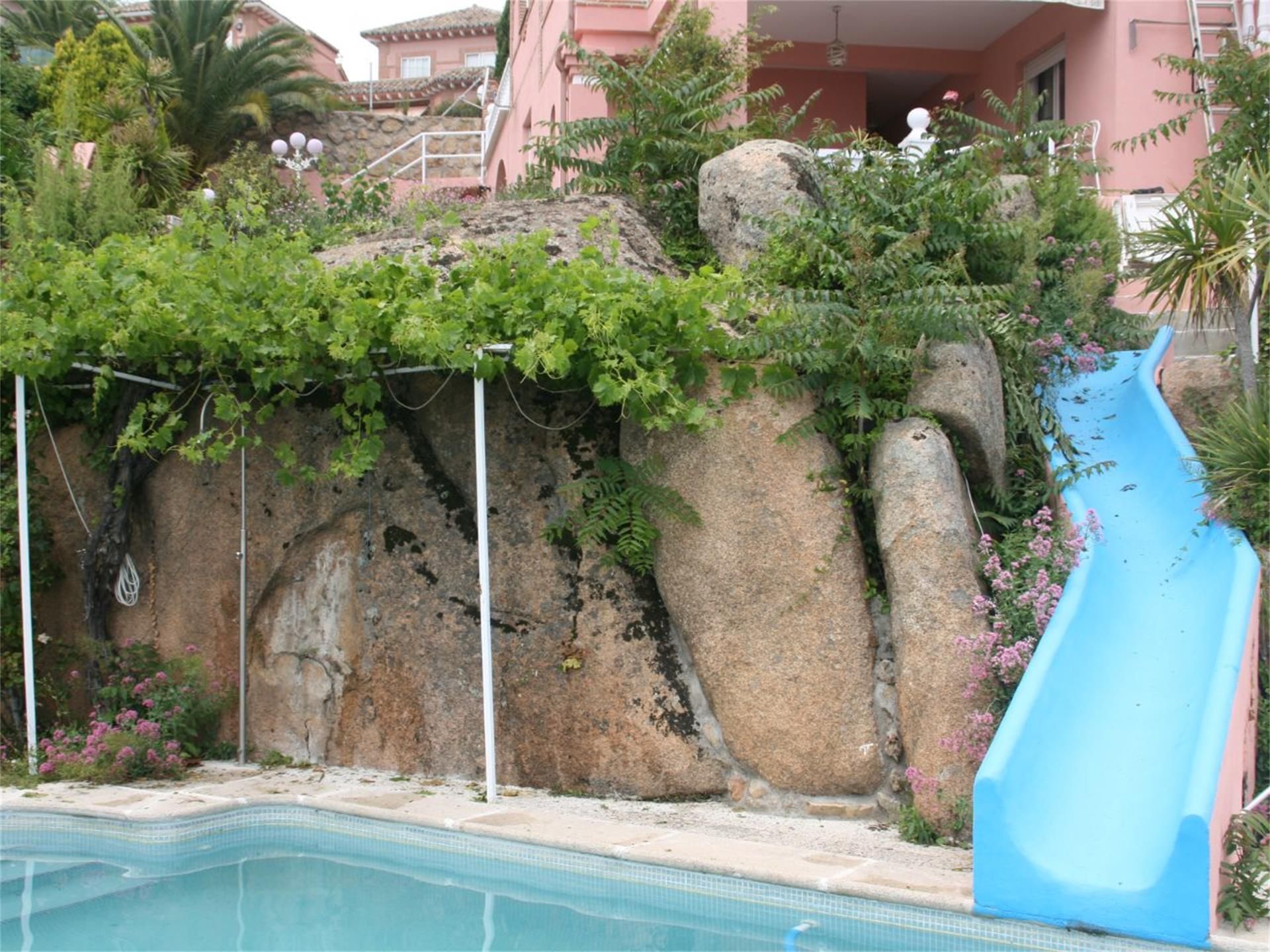 Chalet en  Calle Los Enebros 14 - Foto 2