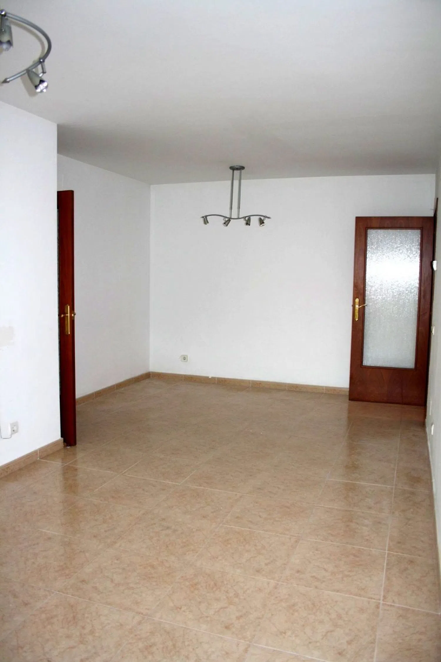 Piso en avenida de l'Estatut, 80 - Foto 2