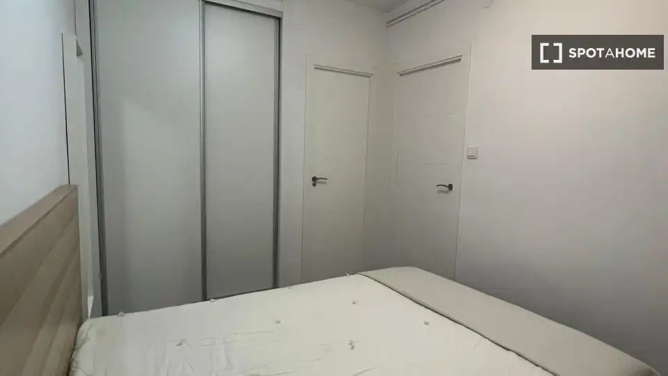 Piso en L'Hospitalet de Llobregat - Foto 8