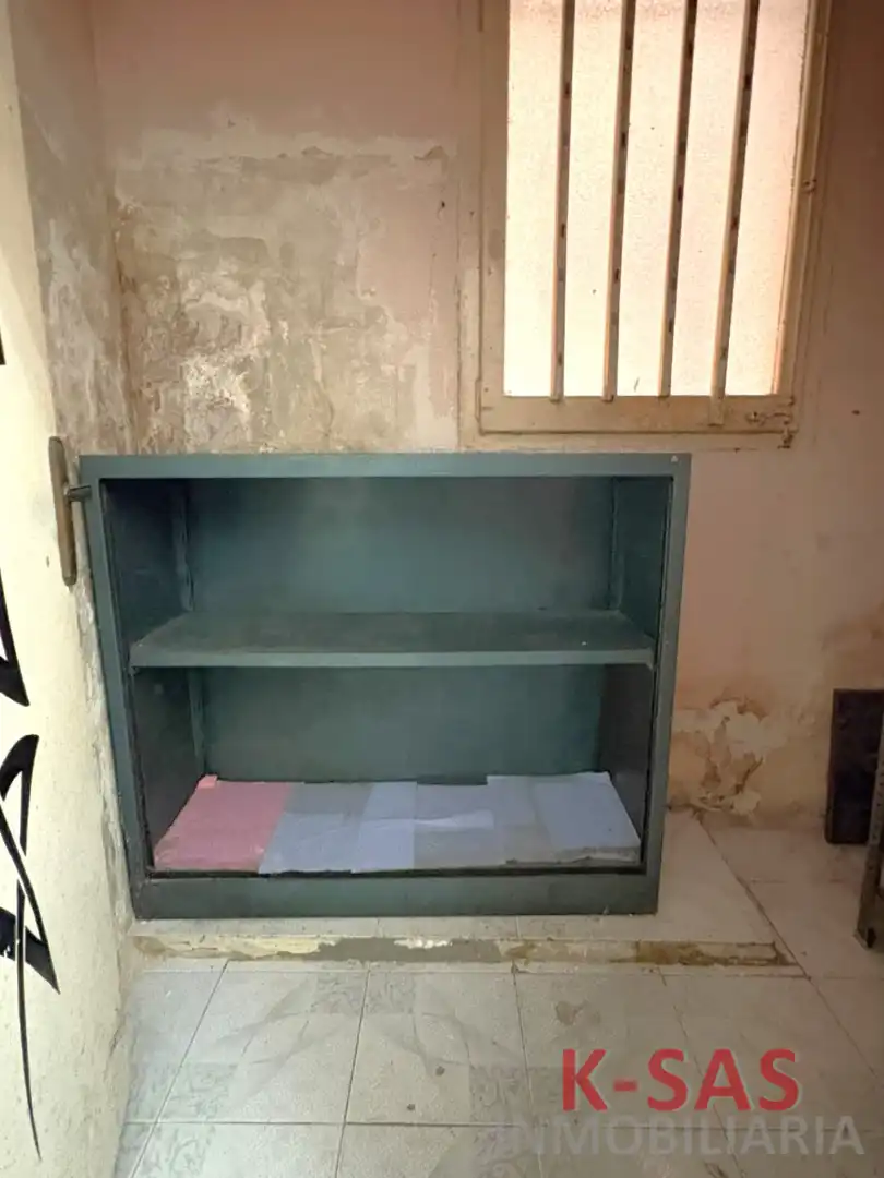 Local comercial en  Carrer de Llevant 82 - Foto 10