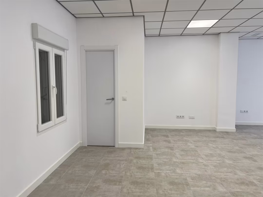 Planta baja en  Calle de Jacinto Verdaguer 13 - Foto 12