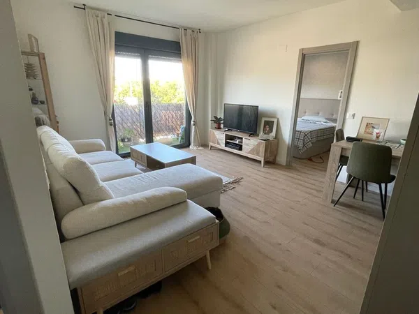 Piso en Calle Ingeniero Juan Chastang Marín, 4, Valdeolleros - Zumbacón - Camping - Foto 1