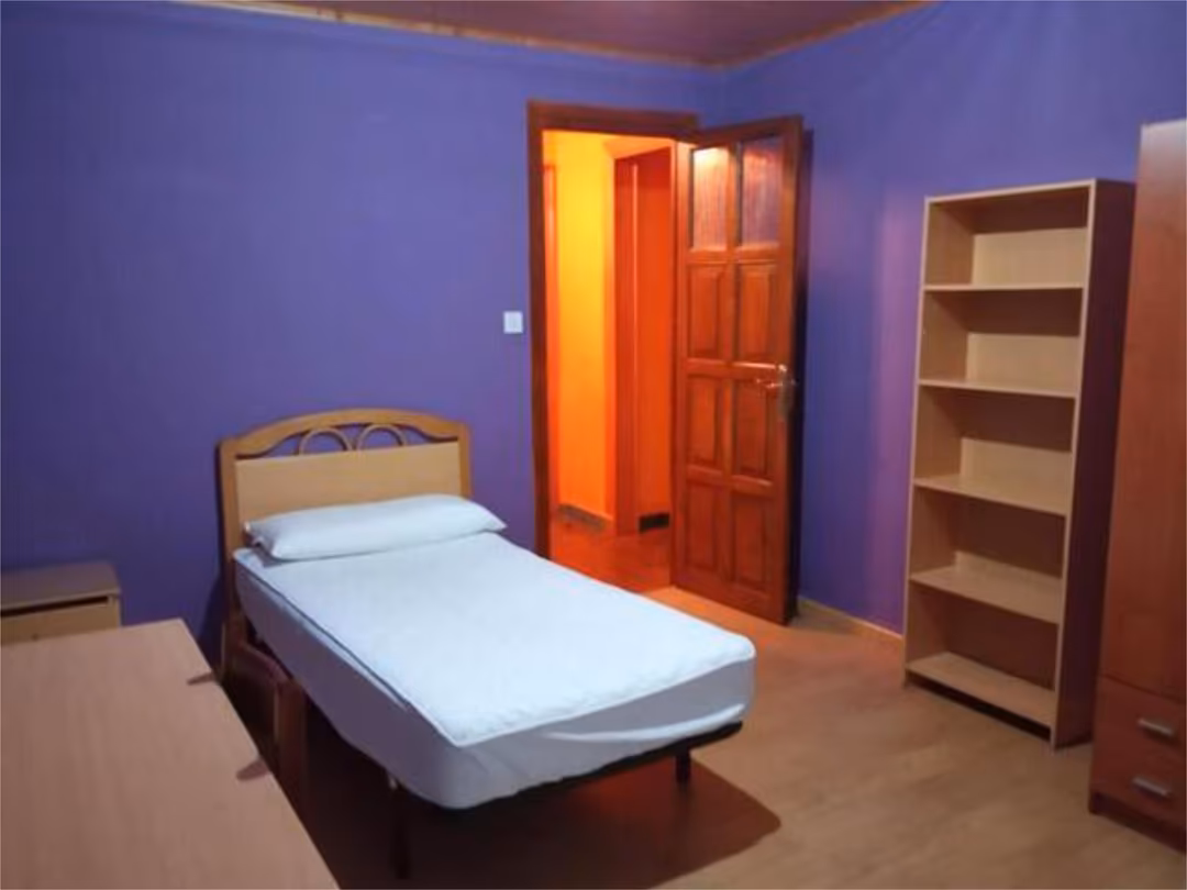Piso en Calzada del Carmen - Foto 2
