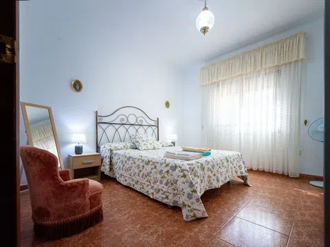 Casa independiente en avenida Aguardentera Siete Fincas, 269