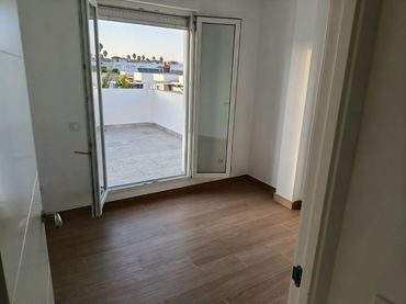 Piso en  Calle Picos de Aroche 44 - Foto 9