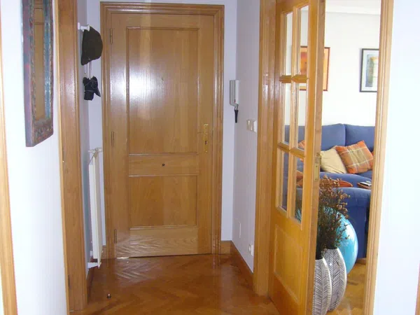 Piso en Calle Escritora Karmele Saint-Martin, 1 - Foto 2