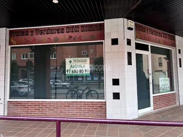 Local comercial en Leganés - Foto 2