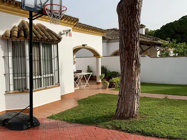 Casa o chalet independiente en Chalet en Pinar de los Guisos, 3, Las Lagunas - Campano - Foto 11