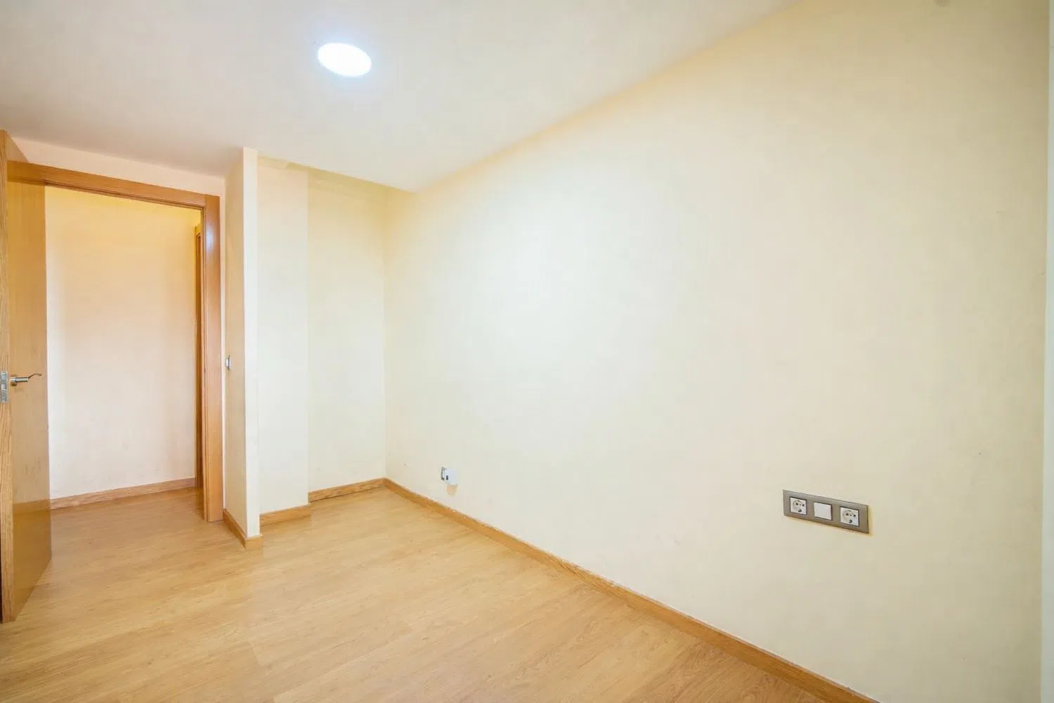 Piso en calle d'Amadeu de Savoia, 19 - Foto 3