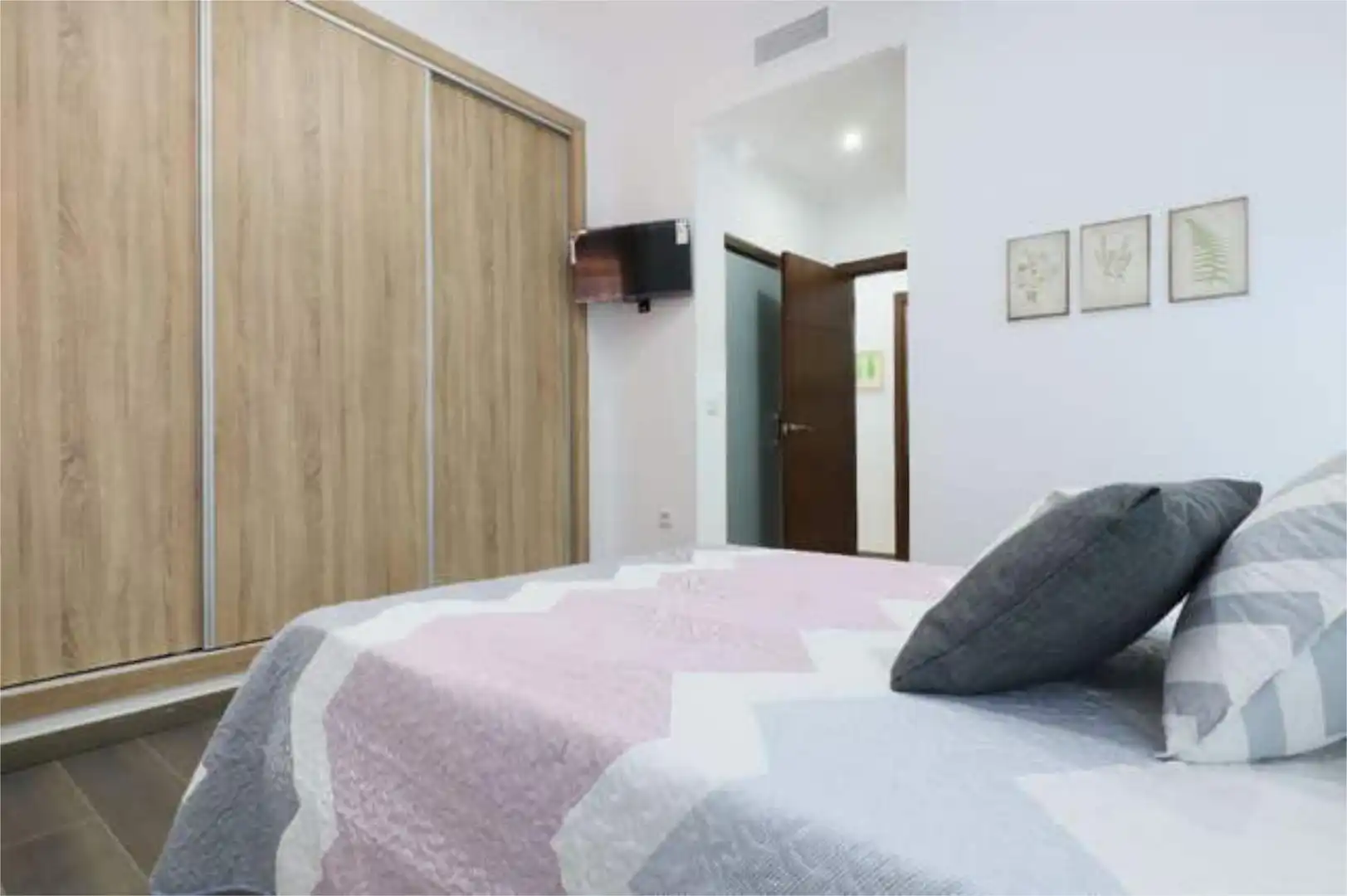 Apartamento en Cerca del palacio de deportes - Foto 8