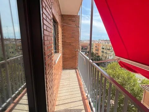Piso en calle de Loriguilla, 2