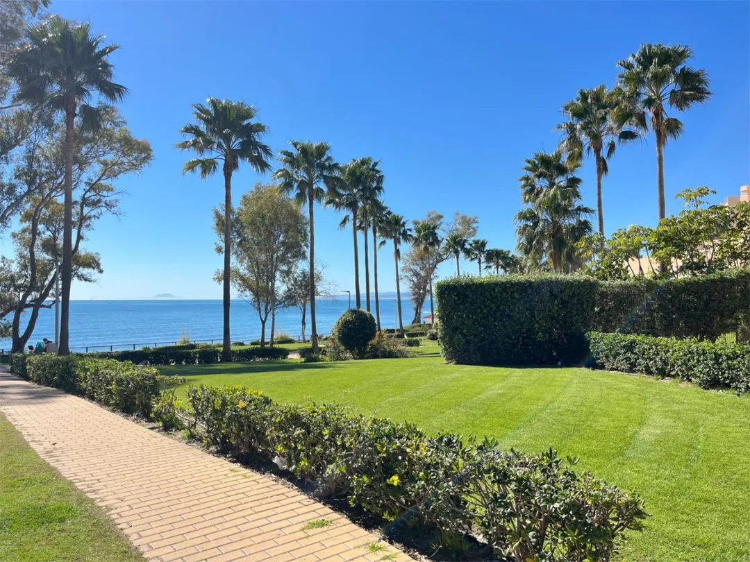 Piso en  Calle del Mare Nostrum 42 - Foto 33