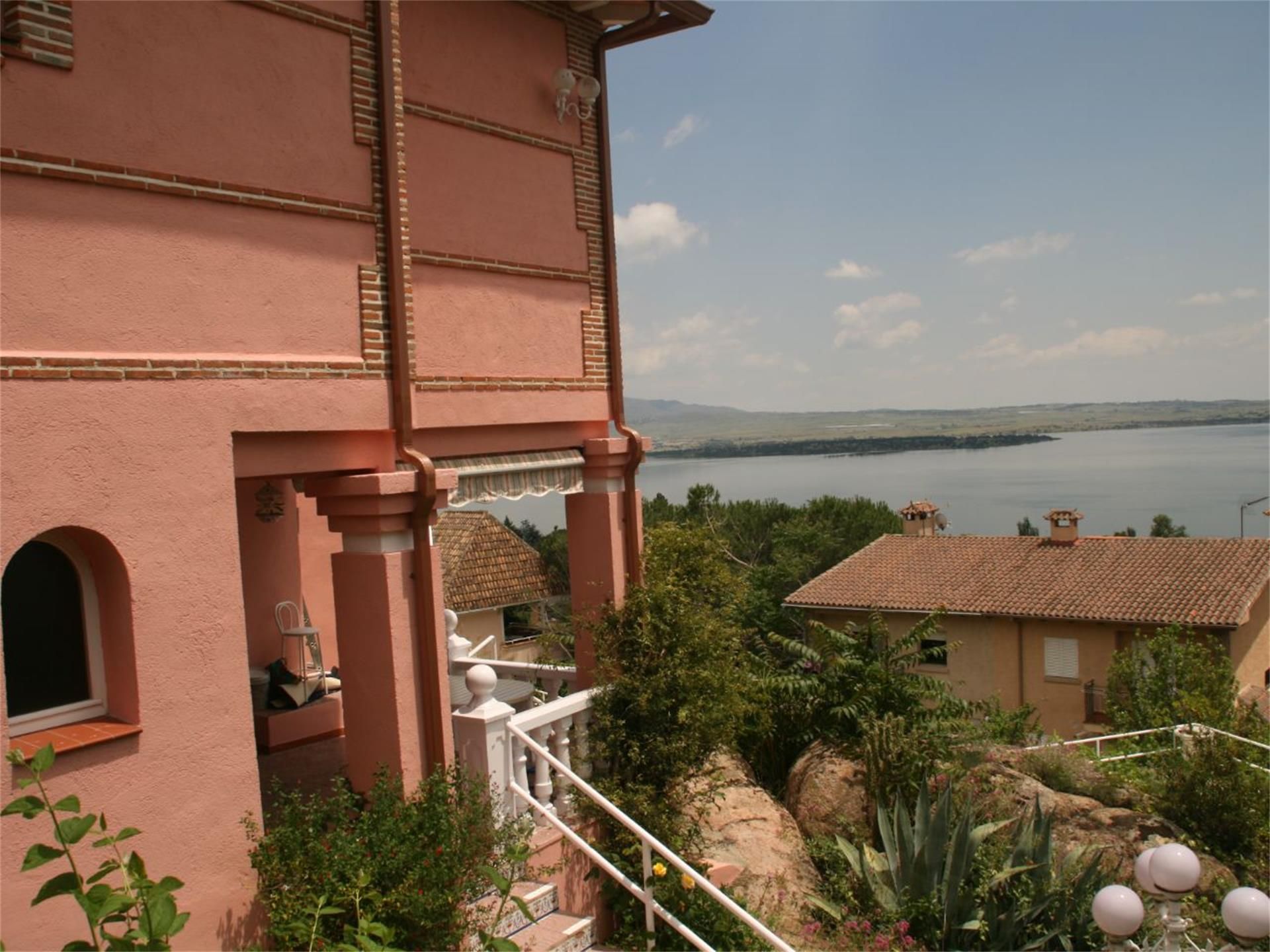 Chalet en  Calle Los Enebros 14 - Foto 1