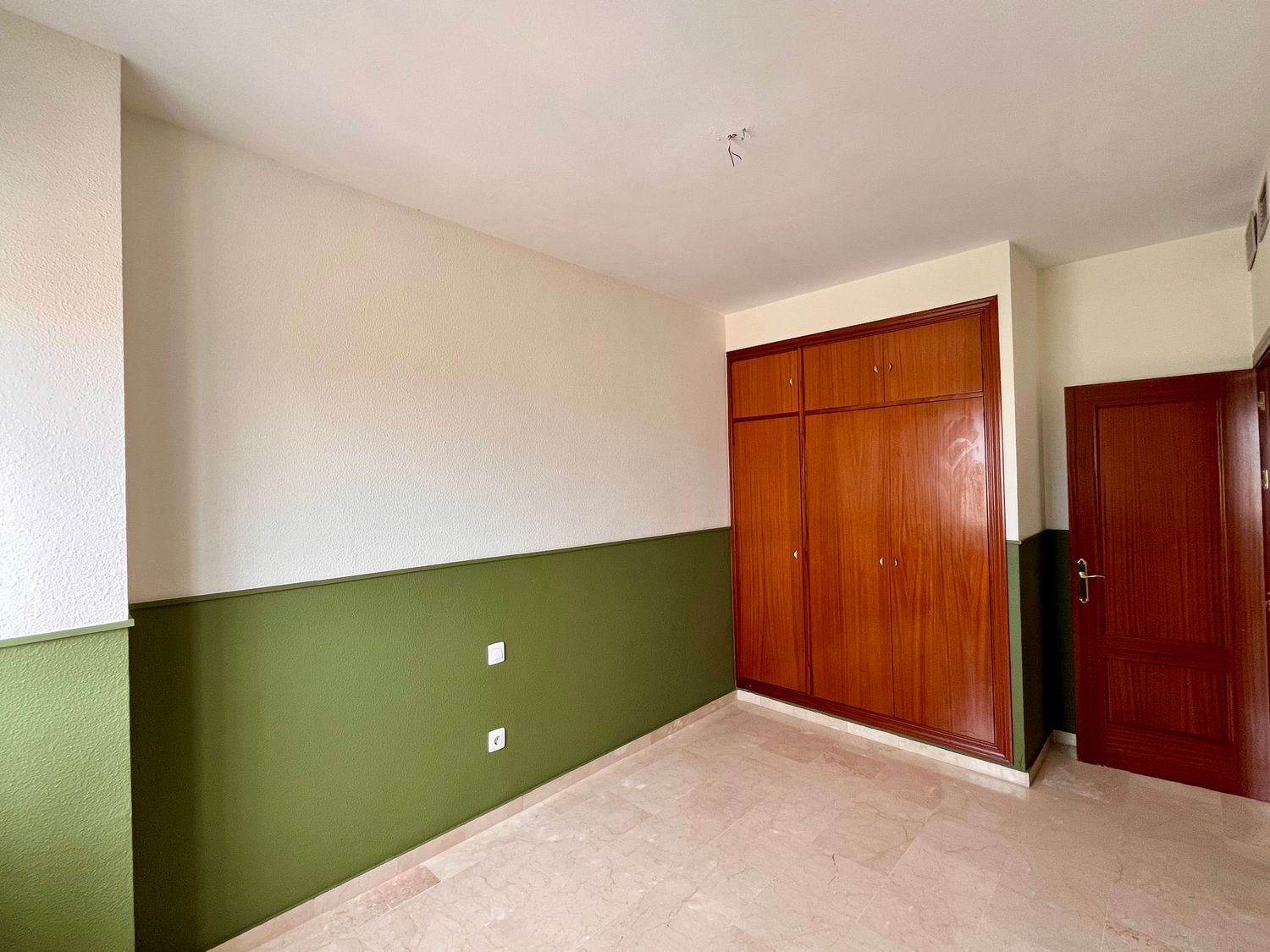 Piso en Urb. residencial los olivares Barrio Parque Alcosa - Foto 14