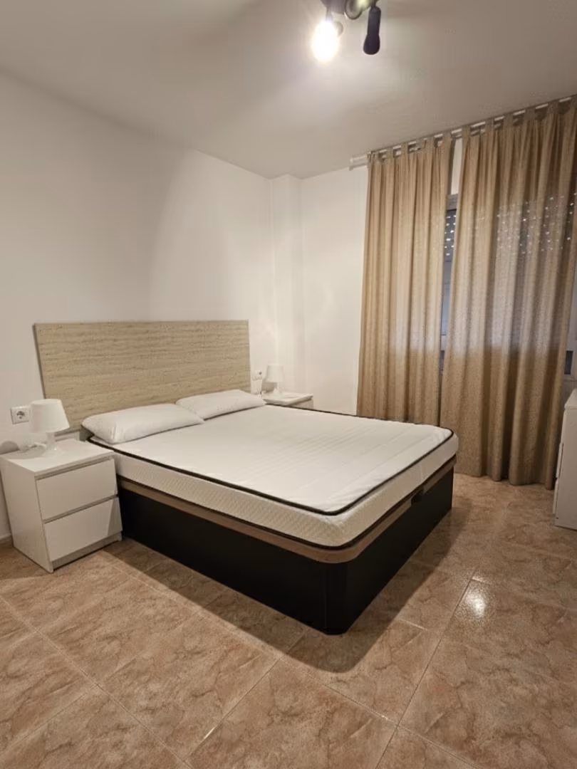 Piso en  Calle Arquitecto Juan de Toledo 8 - Foto 5