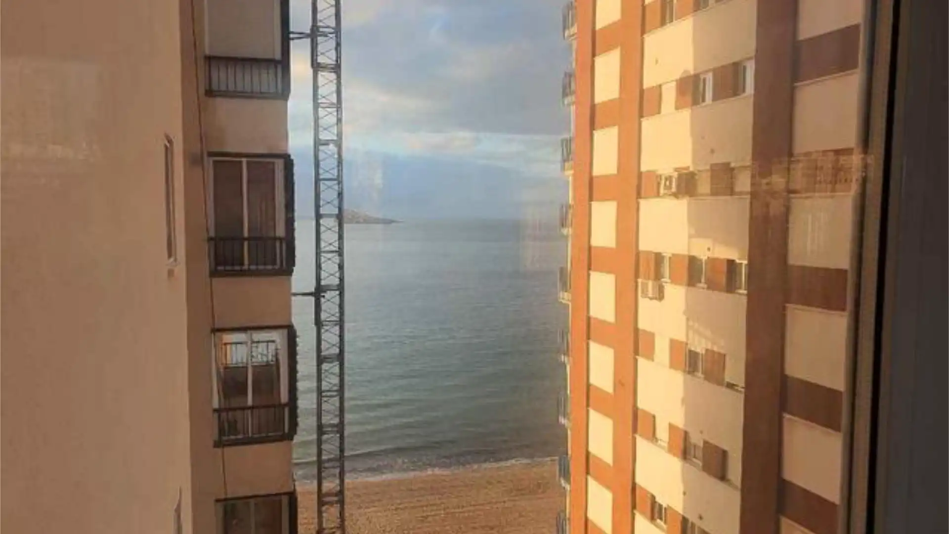 Apartamento en Playa levante 1 linea - Foto 8