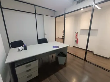 Local comercial en L'Hospitalet de Llobregat - Foto 17