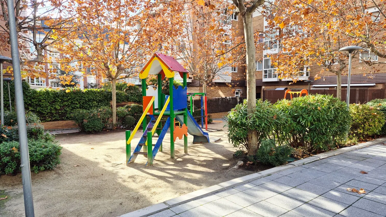 Piso en calle Bahía de Almería, 28 - Foto 19