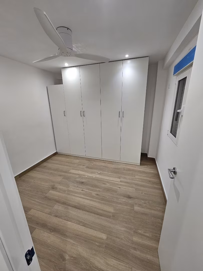 Piso en  Carrer del Doctor Olóriz 7 - Foto 12